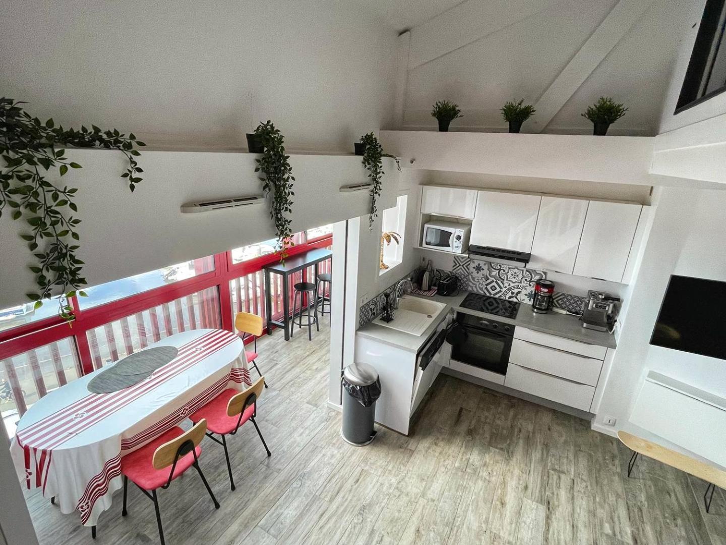 Ferienwohnung Port Sud - T3 En Duplex Avec Vue Panoramique Sur Le Port De Capbreton Exterior foto